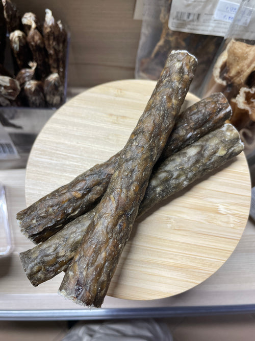 Лакомство за кучета - Празнична пръчка за дъвчене пуйка и червена боровинка 15 см