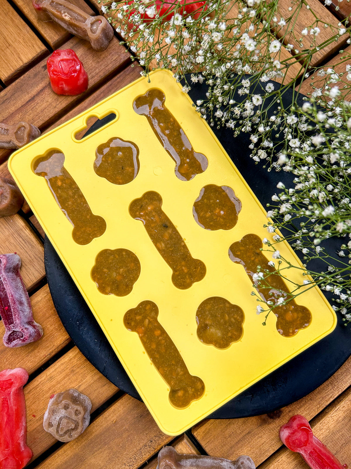 Тавичка за домашен сладолед за кучета и котки Fiboo Iceboo Ice Cream Tray for dogs Yellow/Purple