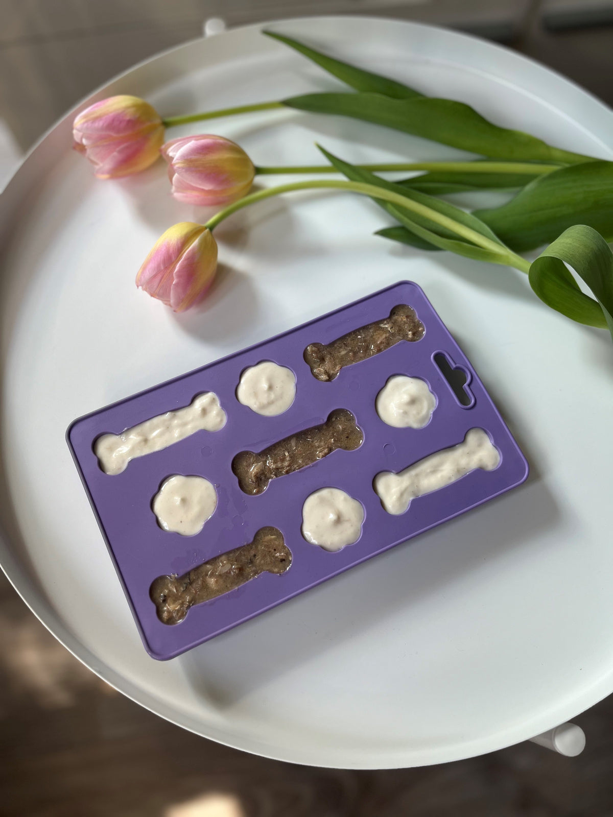 Тавичка за домашен сладолед за кучета и котки Fiboo Iceboo Ice Cream Tray for dogs Yellow/Purple