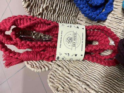 Ръчно изработен повод за куче