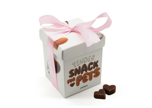 White Box Лакомства със сьомга и кефир под формата на сърчице за кучета и котки 100gr (PRE-ORDER за февруари)